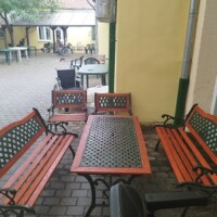 Burgundia utca - kiülő helyiség Burgundia utca - kiülő helyiség